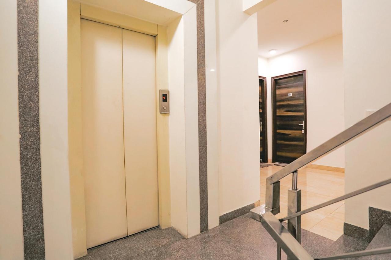 Fabhotel Ab Inn Huda City Center Гургаон Экстерьер фото